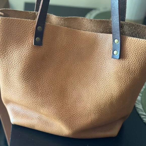 Portland Leather DUNE medium classic tote - Picture 2 of 6